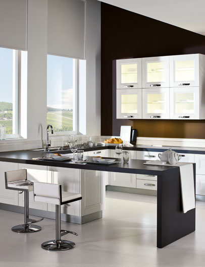 Cucina Gioia di Arrex in stile New Classic. Colore bianco e avorio. Cucina Gioia di Arrex in stile New Classic. Colore bianco e avorio.