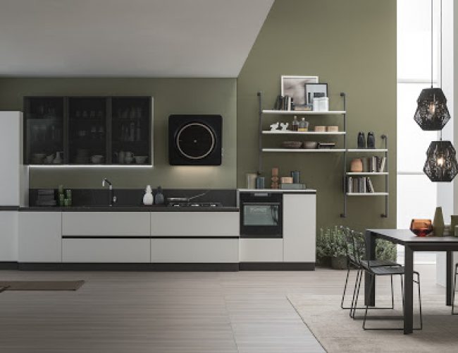 Cucina lineare colore chiaro con gole antracite Modello Lab metal